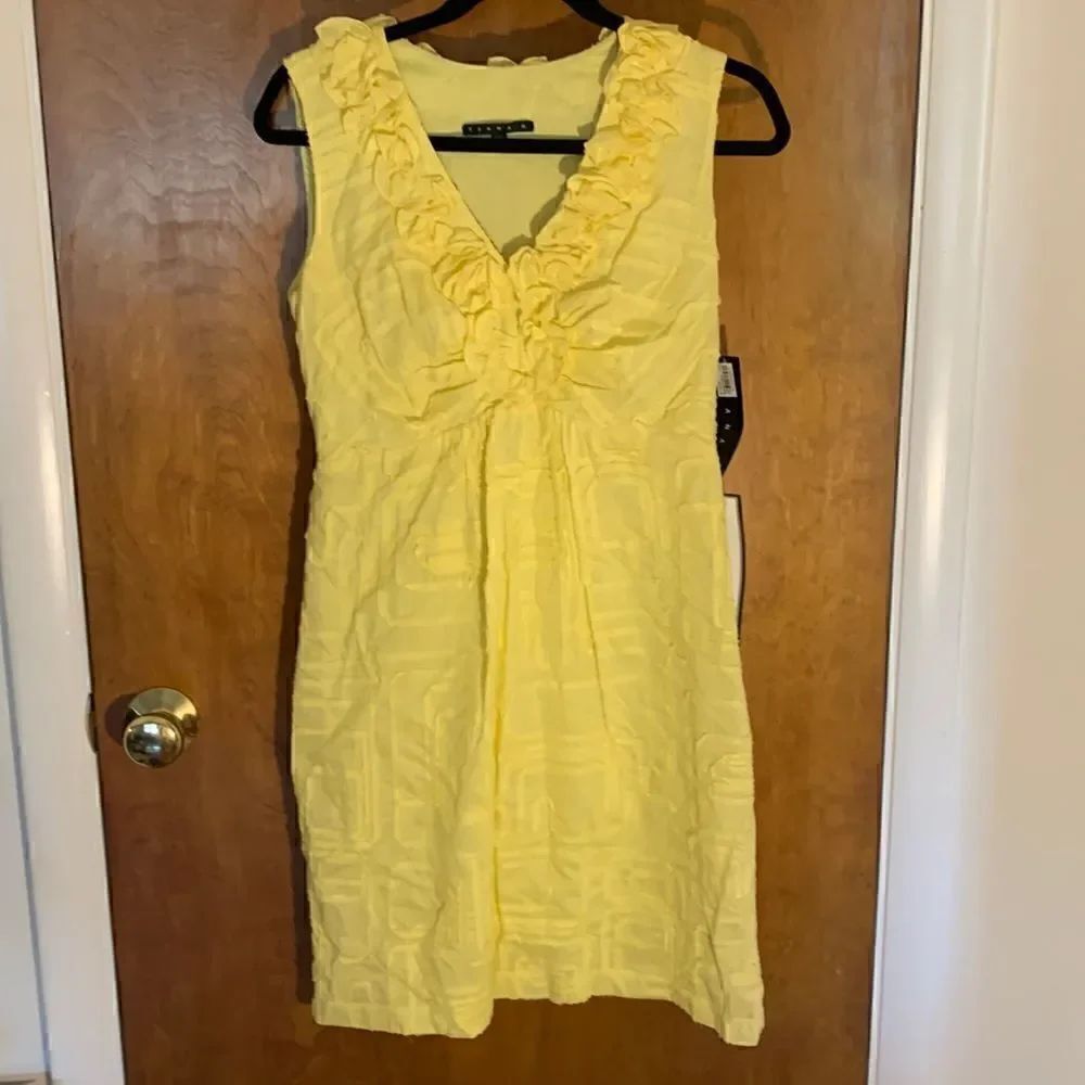 Tiana B NWT bright yellow mid length tank dressdress! Size 4